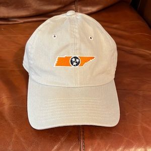 NWOT Volunteer Traditions Tennessee Vols Tri Star Light Khaki adjustable hat